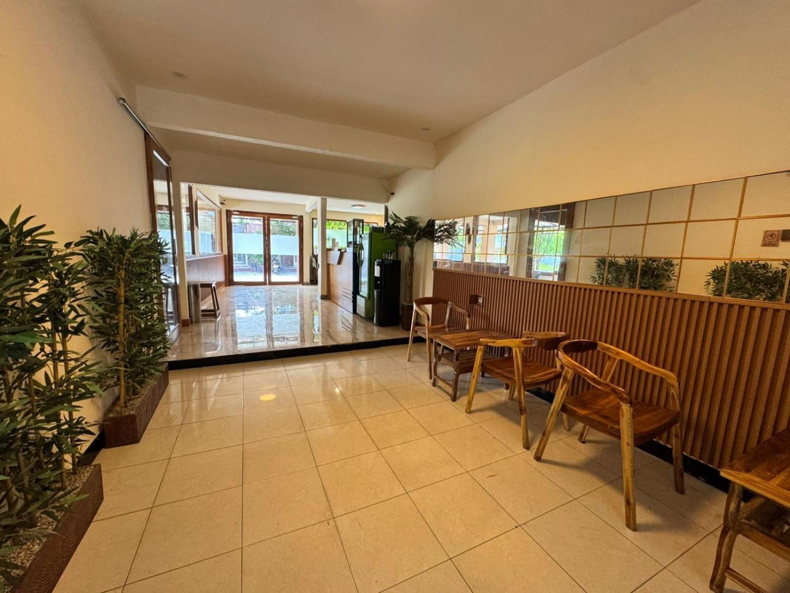 Wisma Madagaskar Palangka Raya Exteriér fotografie